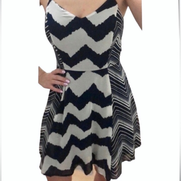 BOGO SALE Fire Los Angeles Blue and White Chevron Dress Spaghetti Straps - Picture 1 of 5